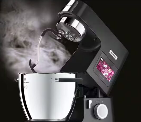 Dobrý kuchyňský robot usnadní krájení a sekání zeleniny